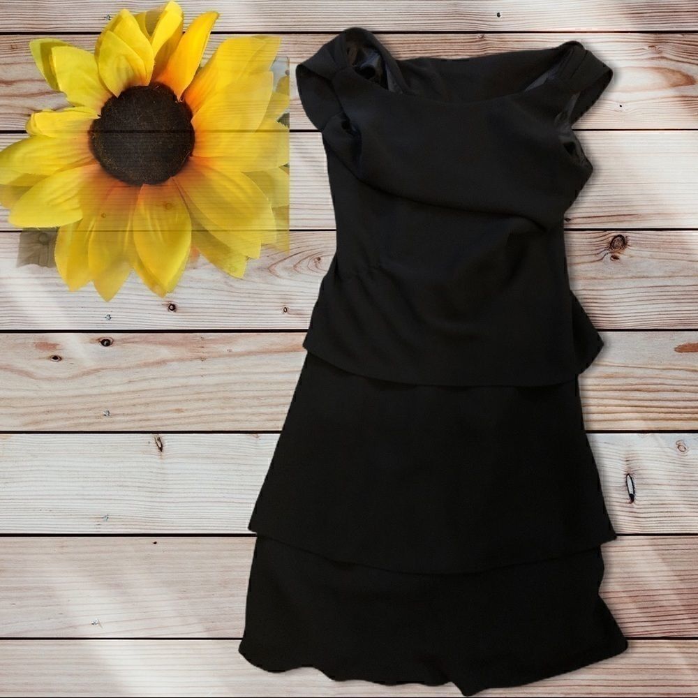 Size 6 Black Evan-Picone Mini Dress